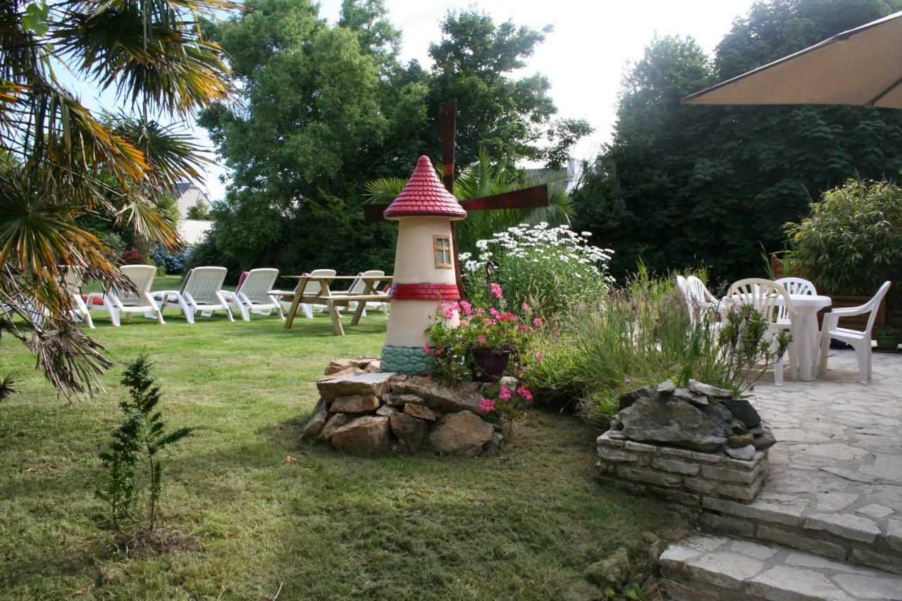 Chez Renee Et Raynal B&B Plounevez-Lochrist ภายนอก รูปภาพ