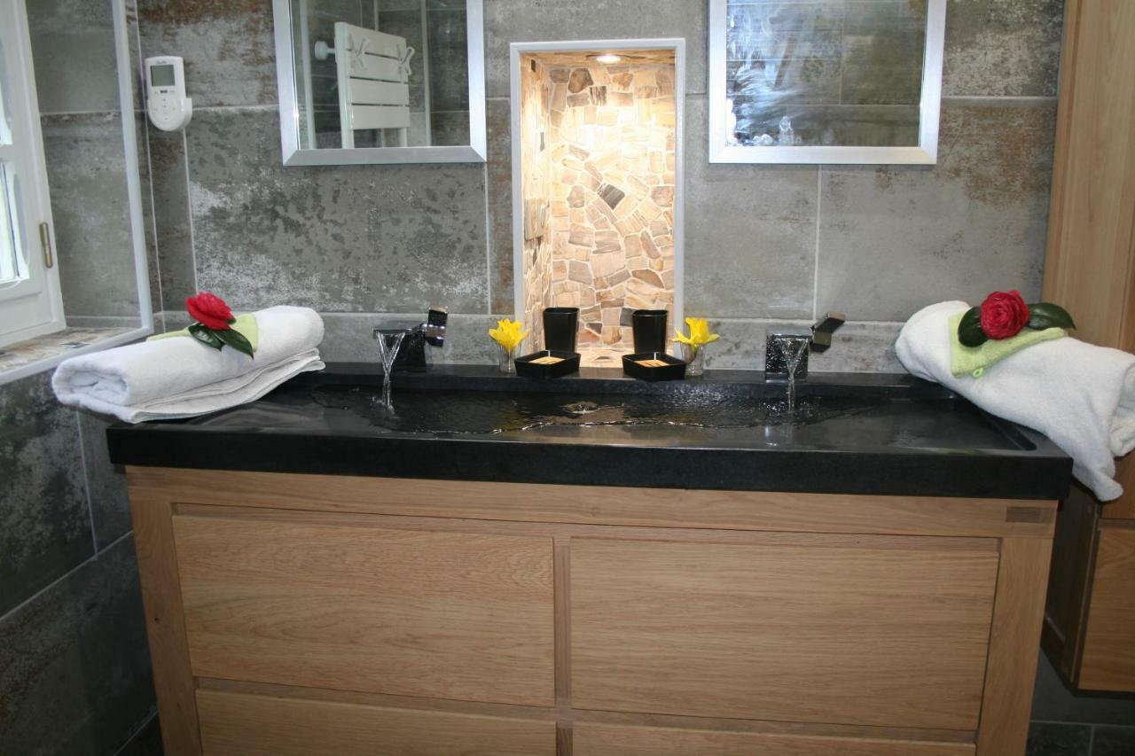 Chez Renee Et Raynal B&B Plounevez-Lochrist ภายนอก รูปภาพ